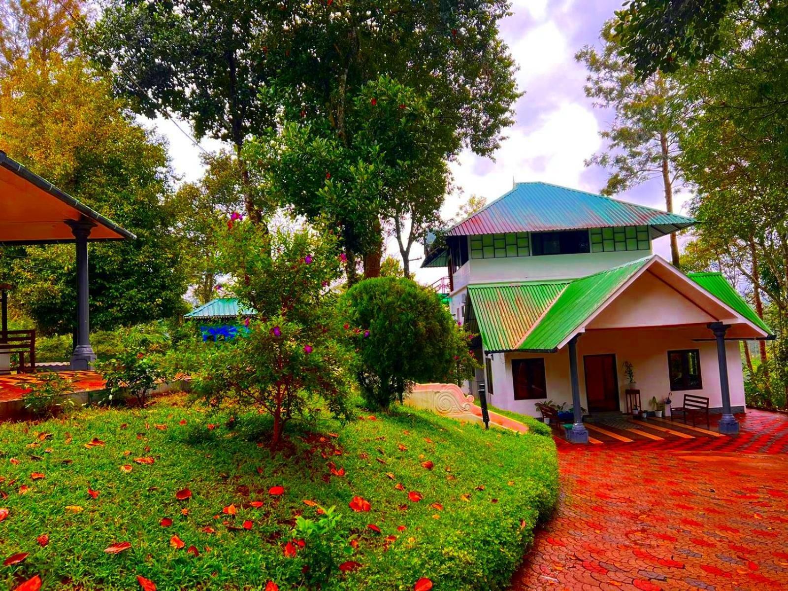 Misty Lake Resorts, Munnar Exterior photo