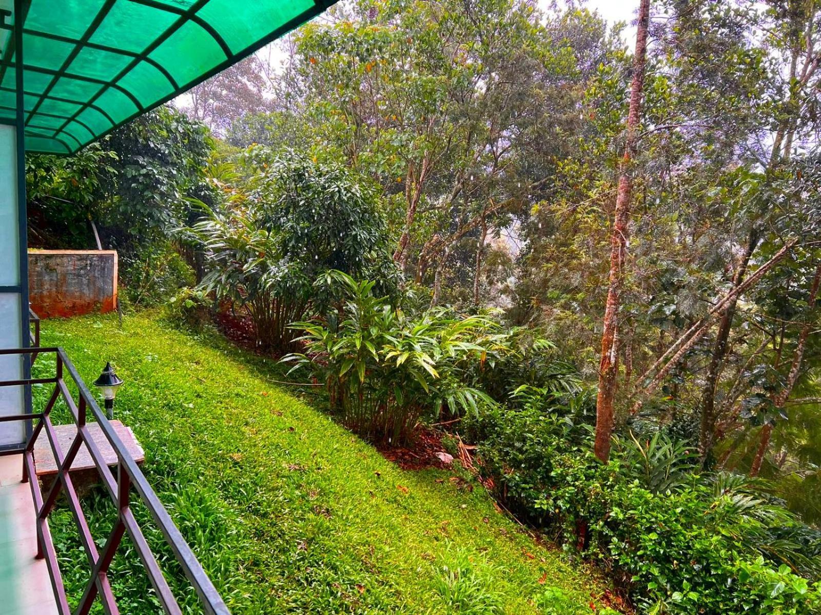 Misty Lake Resorts, Munnar Exterior photo