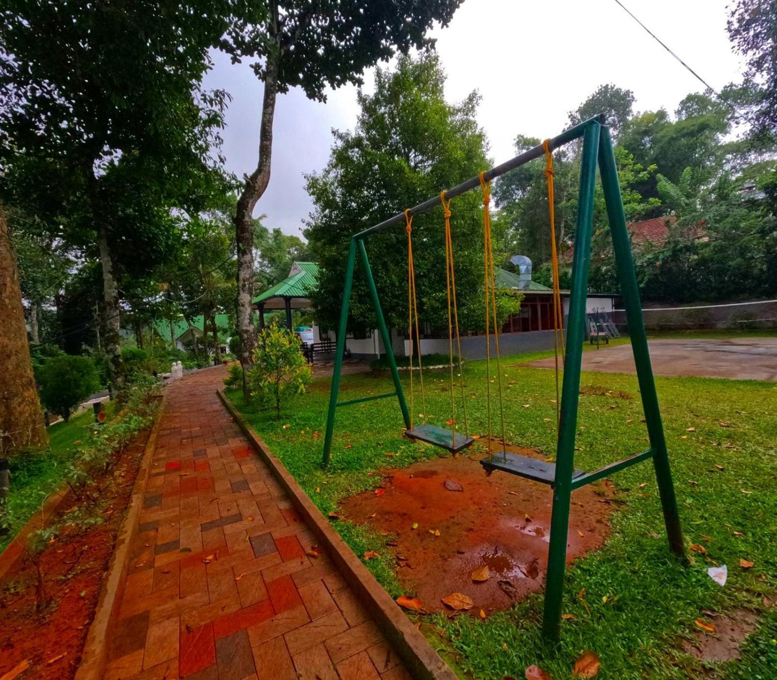 Misty Lake Resorts, Munnar Exterior photo