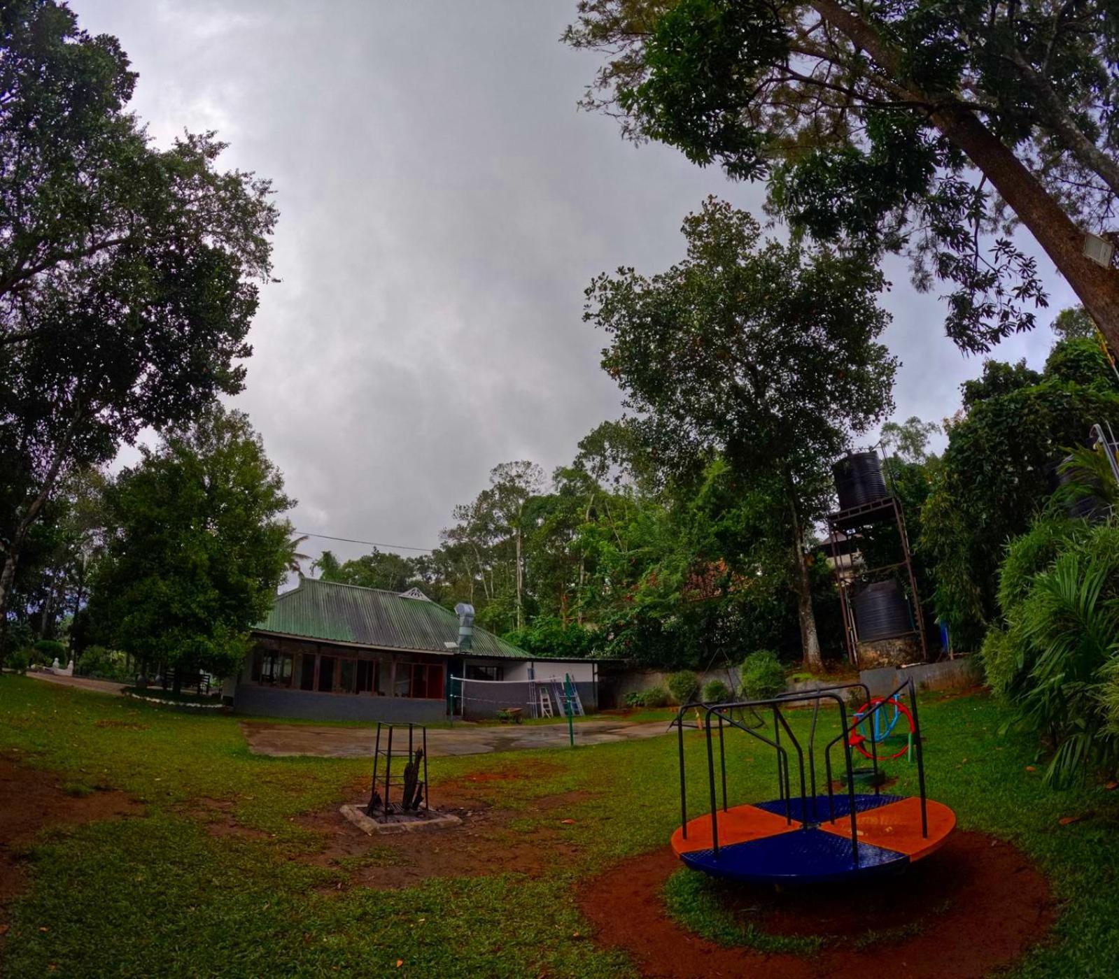 Misty Lake Resorts, Munnar Exterior photo