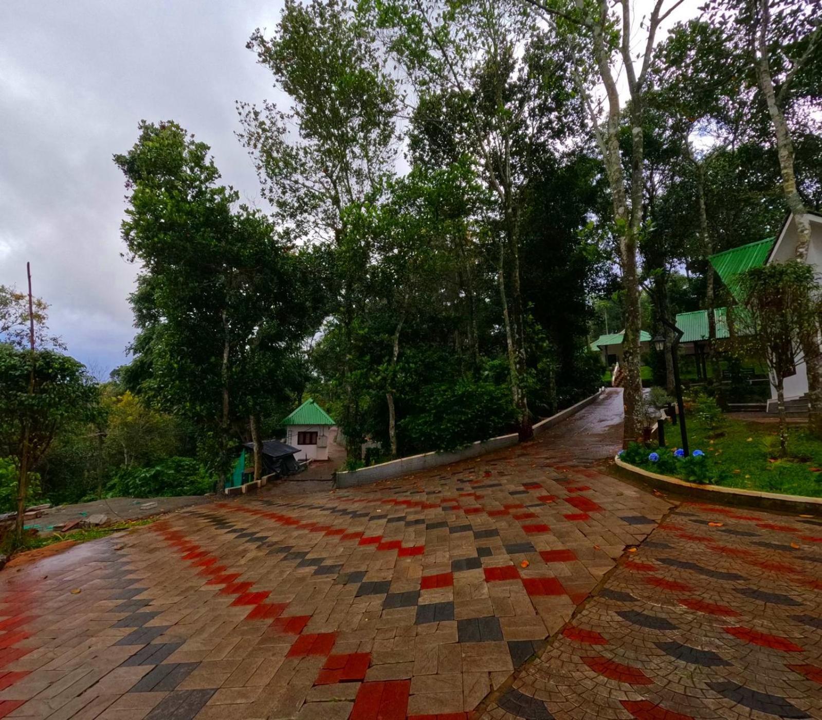 Misty Lake Resorts, Munnar Exterior photo