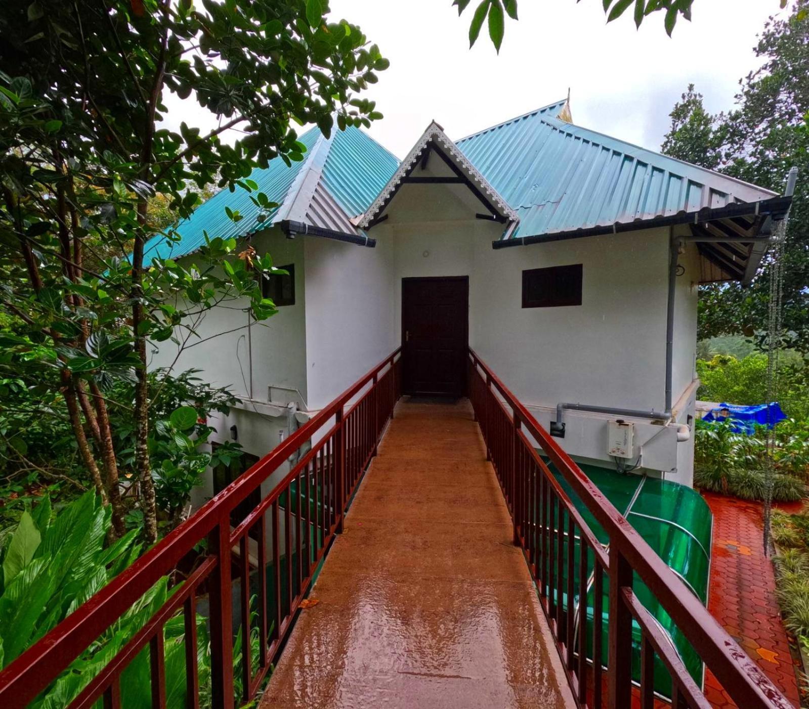 Misty Lake Resorts, Munnar Exterior photo